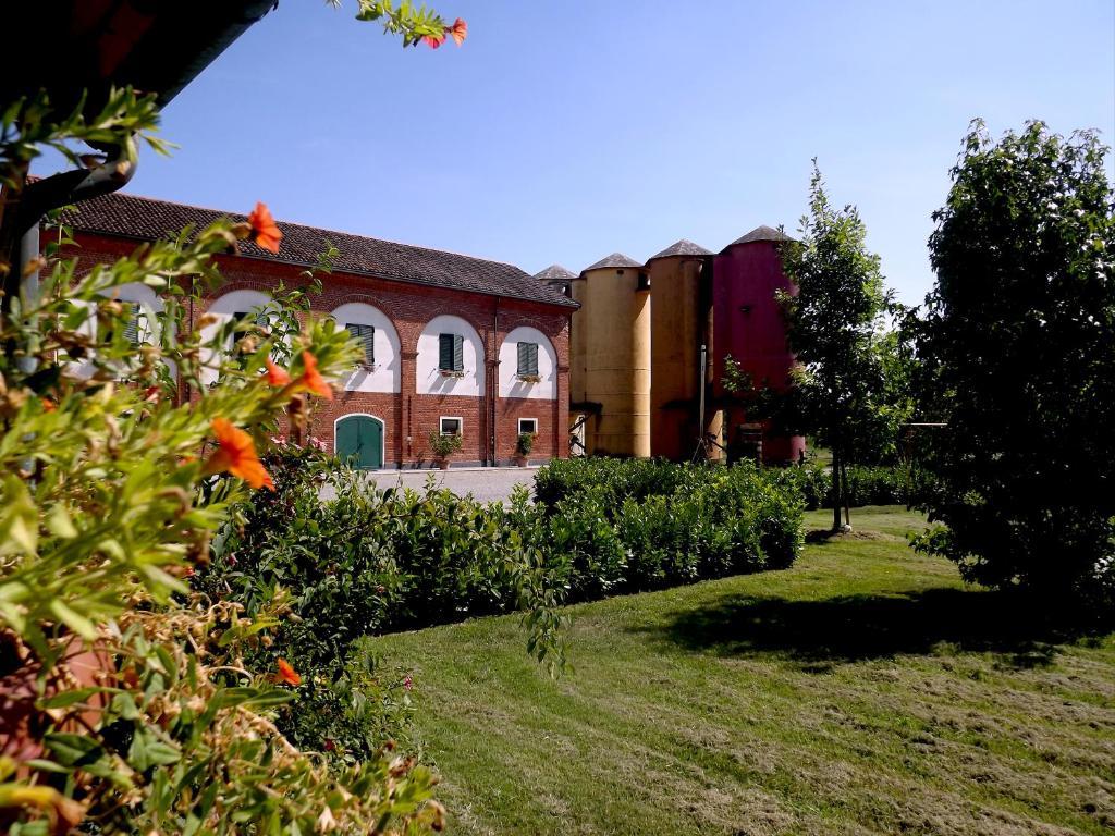 Agriturismo Cascina Nuova Villa Valenza Exterior foto